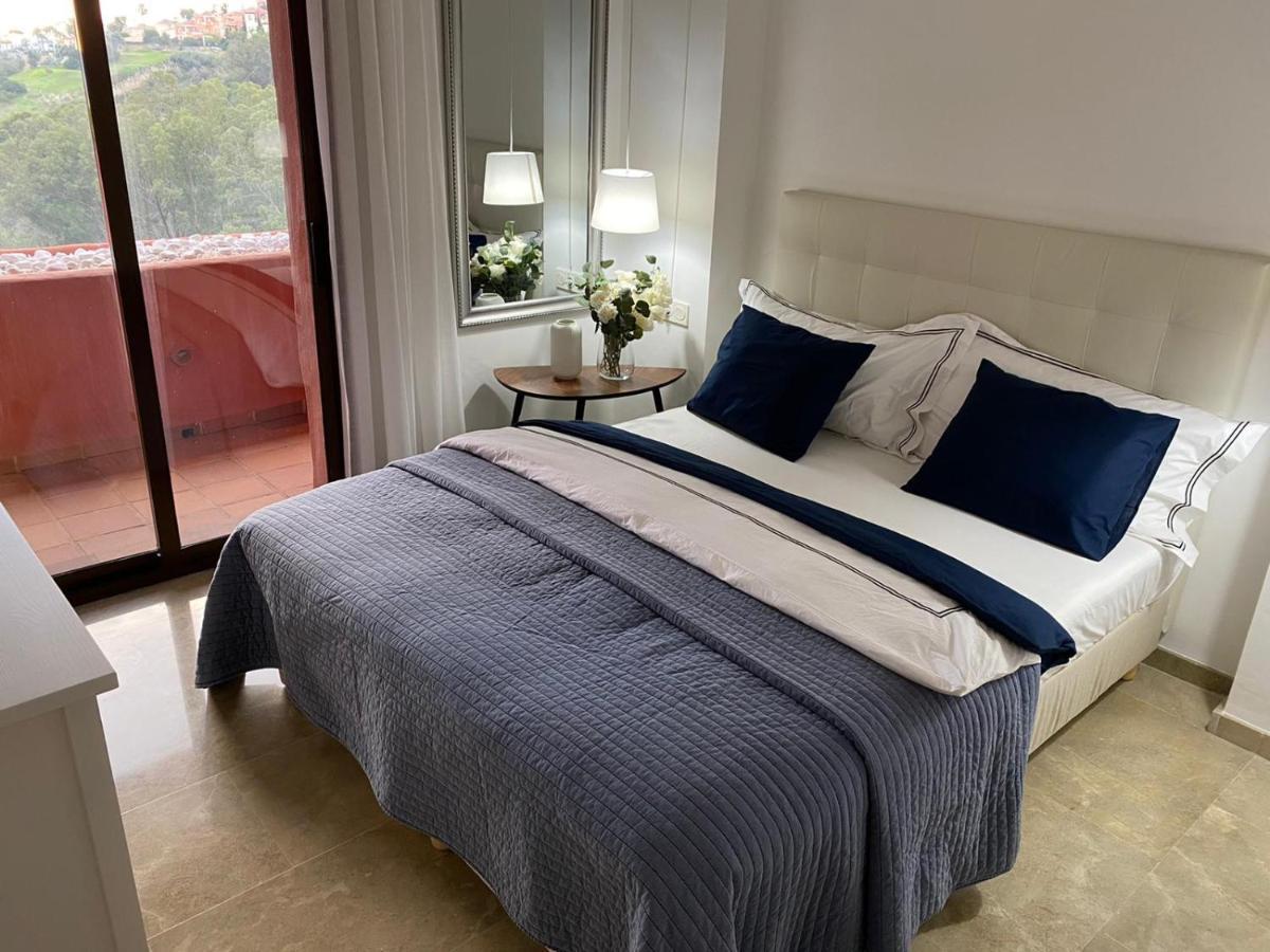 15 First Line Penthouse With Wonderful Seaview Near Duquesa Golf Manilva Andalucia Lägenhet Exteriör bild