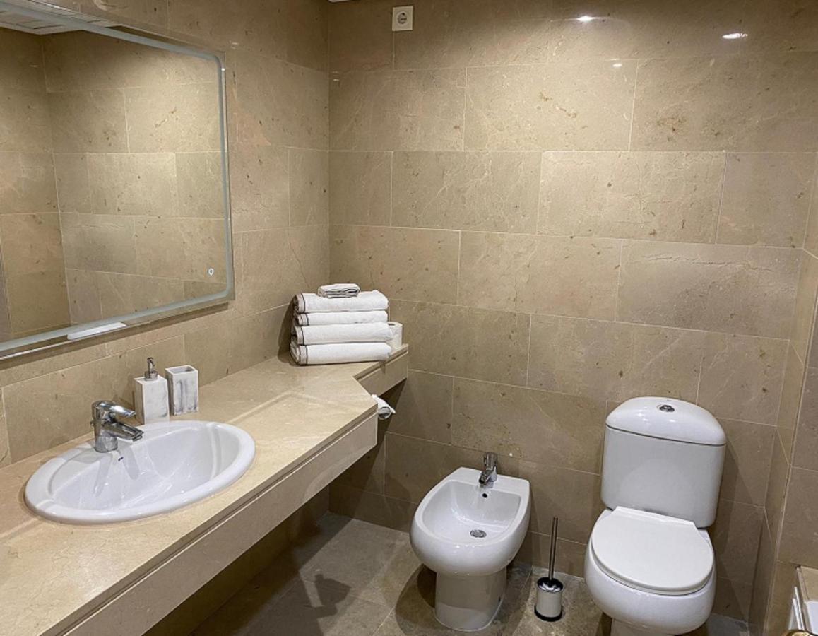 15 First Line Penthouse With Wonderful Seaview Near Duquesa Golf Manilva Andalucia Lägenhet Exteriör bild